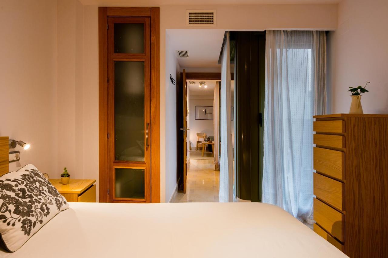 Azofaifo Donkey Apartment เซบีญา ภายนอก รูปภาพ