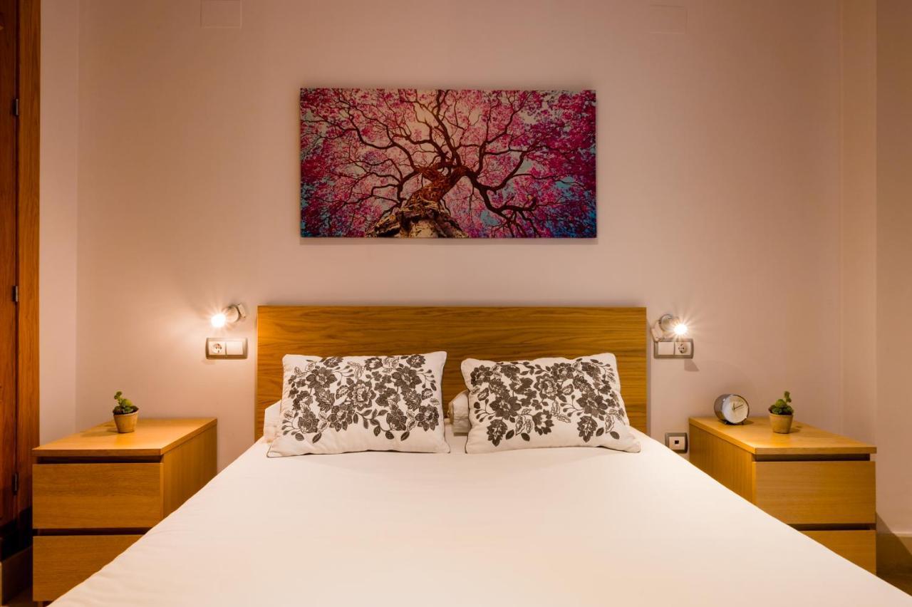 Azofaifo Donkey Apartment เซบีญา ภายนอก รูปภาพ